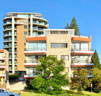 Centre Point - Holiday Sunshine Coast