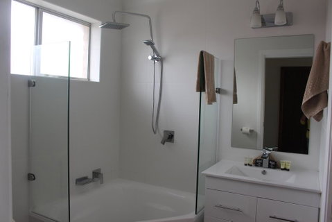 Centrepoint Motel - Sunshine Coast Tourism 2