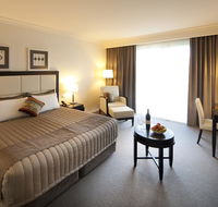 Century Inn - Holiday Sunshine Coast