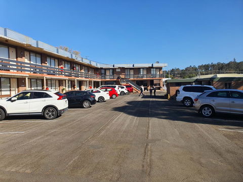 Cessnock Vintage Motor Inn - Sunshine Coast Tourism 0