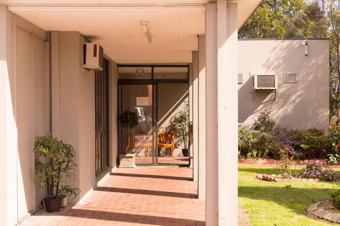 Chadstone Executive Motel - Holiday Sunshine Coast 1