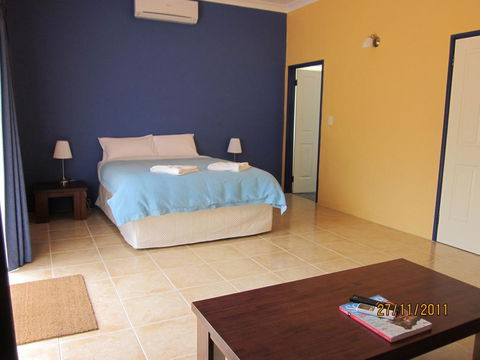 Chalets On Stoneville - Sunshine Coast Tourism 3