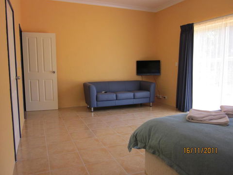 Chalets On Stoneville - Sunshine Coast Tourism 1