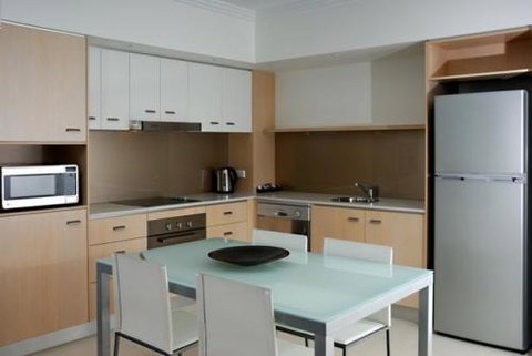 Chancellor Executive Apartments - Sunshine Coast Tourism 3