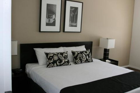 Chancellor Executive Apartments - Sunshine Coast Tourism 1