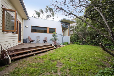 Charles Central Oasis 8 - Sunshine Coast Tourism 2