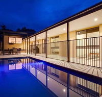 Charmes paradise by the shore - Sunshine Coast Tourism