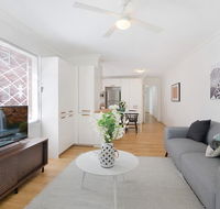 Charming parkside apartment in quiet area - Holiday Sunshine Coast