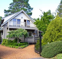 Cherry Cottage - Leura - Sunshine Coast Tourism