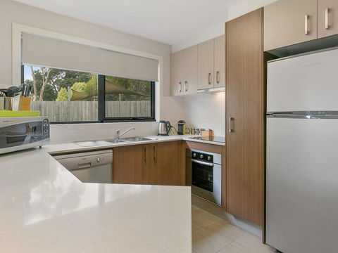 Chill Out - Sunshine Coast Tourism 1