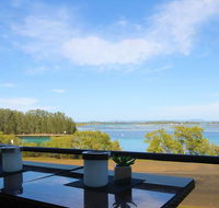 CHILL-OUT LAKESIDE  FORSTER - Holiday Sunshine Coast