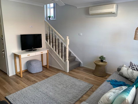 Chilli Reef At Fingal Bay - Sunshine Coast Tourism 2
