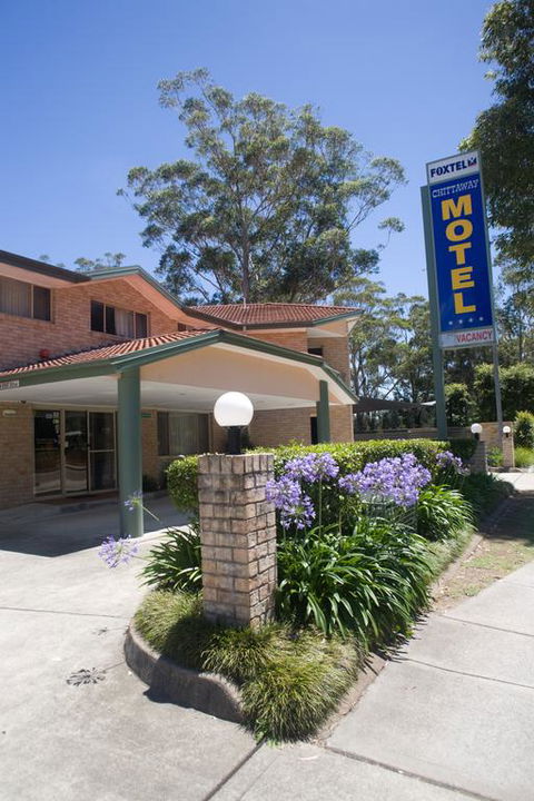 Chittaway Motel - Sunshine Coast Tourism 3