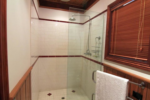 Cindy Cottage - Sunshine Coast Tourism 3