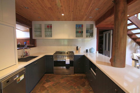 Cindy Cottage - Sunshine Coast Tourism 2