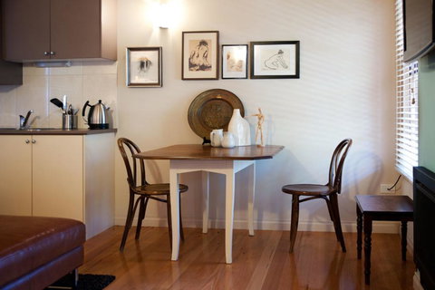 Circa Ivy Prince Daylesford - Sunshine Coast Tourism 3