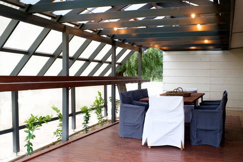 Cirillo Guest House - Sunshine Coast Tourism 1