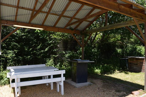 Clanwilliam - Sunshine Coast Tourism 1
