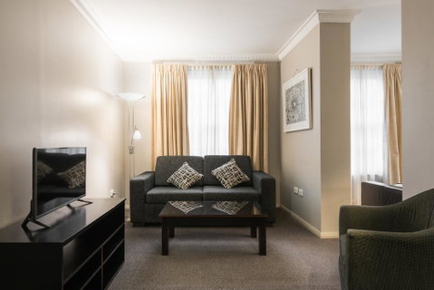 Clarendon Hotel - Sunshine Coast Tourism 3