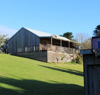 Clifton Beach Lodge - Sunshine Coast Tourism