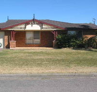 Close to Tea Gardens Waterfront