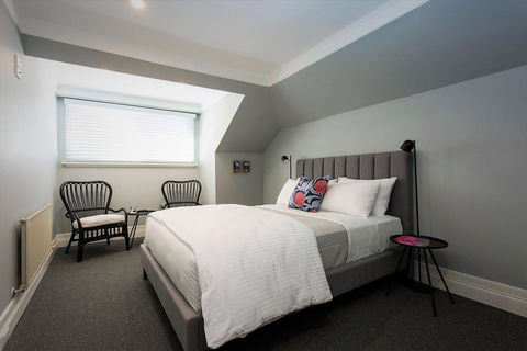 Closeburn House - Sunshine Coast Tourism 1