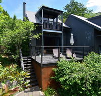Cloudsong Chalet 3 - Close to the village centre - Holiday Sunshine Coast