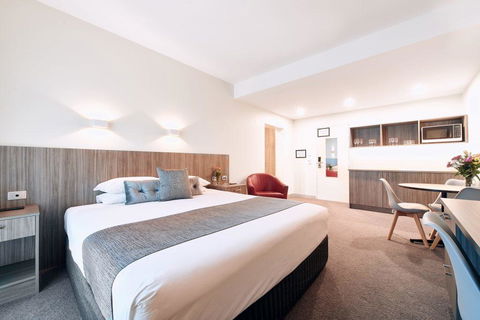 Club Laverton - Sunshine Coast Tourism 1