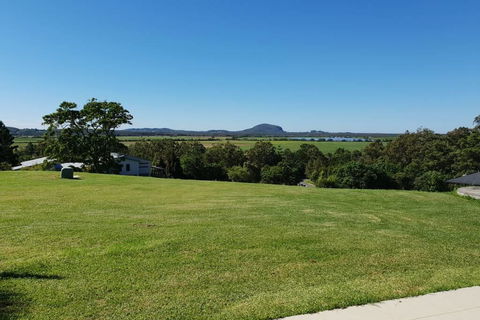 Club Valdy - Holiday Sunshine Coast 3