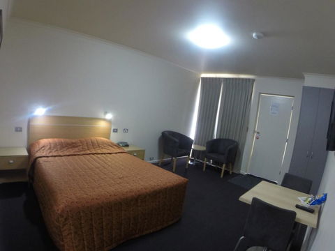 CluBarham Motel - Sunshine Coast Tourism 2