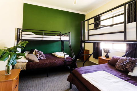 Coal D' Vine Cottage - Cessnock NSW - Sunshine Coast Tourism 2