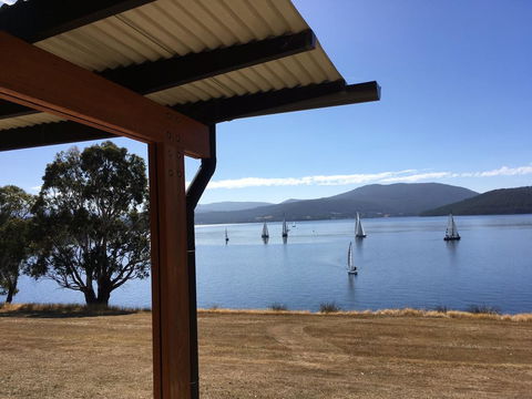 Coast House Tasmania - Sunshine Coast Tourism 0