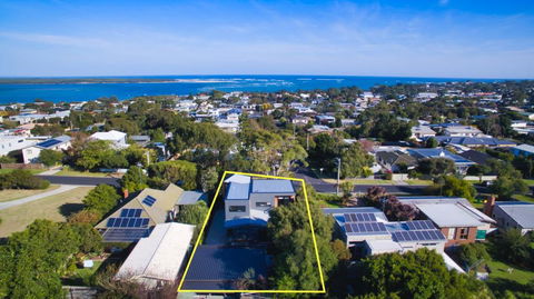 COASTAL BEAUTY ON BRUCE - Sunshine Coast Tourism 2