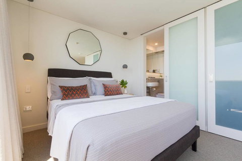 Coastal Chic Designer Apartment - Sunshine Coast Tourism 3