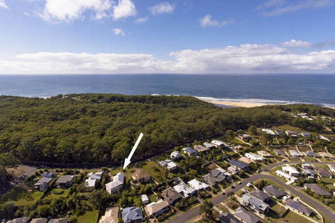 Coastal Retreat - Sunshine Coast Tourism 3