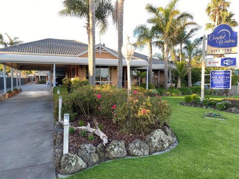 Coastal Waters Motor Inn - Sunshine Coast Tourism 2