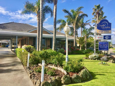 Coastal Waters Motor Inn - Sunshine Coast Tourism 0
