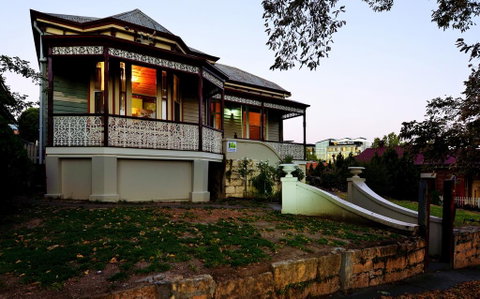 Cobb & Co House, Bha - Sunshine Coast Tourism 1