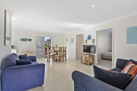 COCONUTS - Sunshine Coast Tourism 2