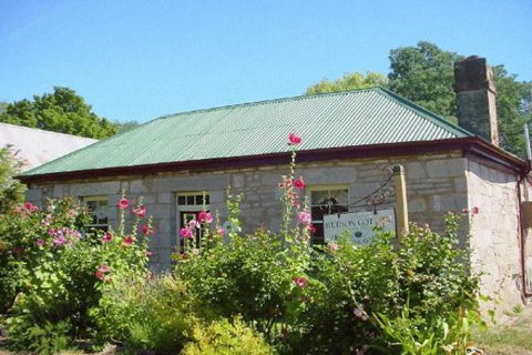 Colonial Cottages Of Ross - Sunshine Coast Tourism 2