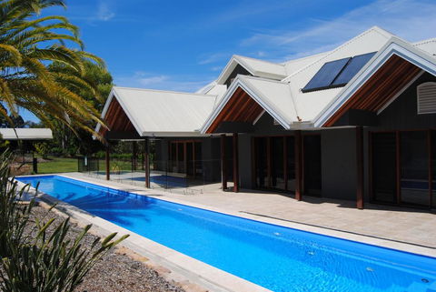 Colorado - Beauty Nestled In The Heart Of Bonville - Sunshine Coast Tourism 0