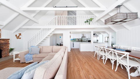 Combined Kingsley Beach House - Sunshine Coast Tourism 2