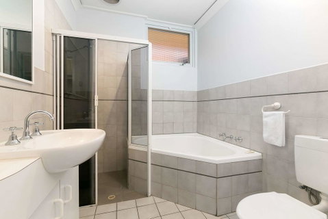 Comfort Inn Anzac Highway - Sunshine Coast Tourism 2