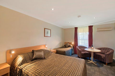Comfort Inn Bushman's - Sunshine Coast Tourism 2