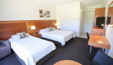 Comfort Inn Deakin Palms - Sunshine Coast Tourism 2