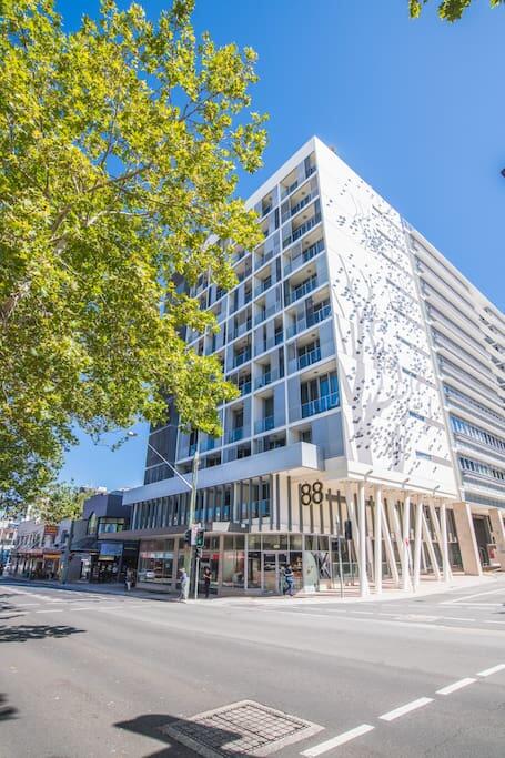 Comfortable Studio At The Central Of Chatswood - Holiday Sunshine Coast 3