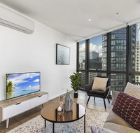 Contemporary Luxury With Views At Maya Waterfront - Sunshine Coast Tourism