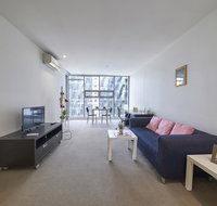 Convenient  Modern 1 Bed Apartment Docklands - Sunshine Coast Tourism
