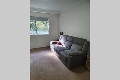Convenient One Bedroom Apartment Close To City - Holiday Sunshine Coast 3