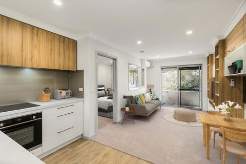 Cool Quiet Modern Secure Walking Distance To Perth And Landmarks - Sunshine Coast Tourism 0